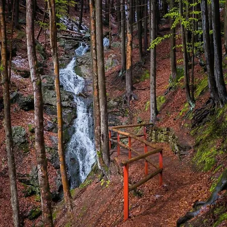 In Zelenecka Lhota With Private Pool Hébergement de vacances Liban